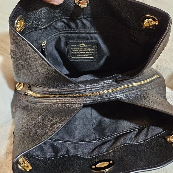 Coach leather black shoulder bag - Picture 8 of 9